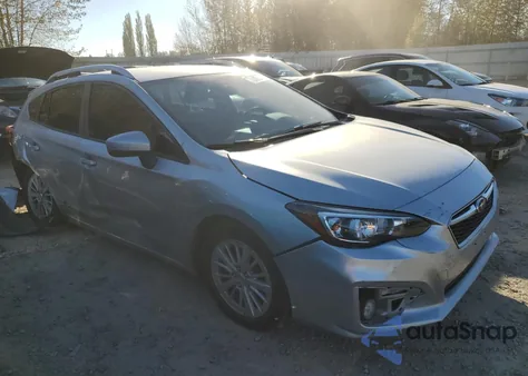 2018 Subaru Impreza Premium Plus z USA, uszkodzony, nr VIN 4S3GTAD63J3748476